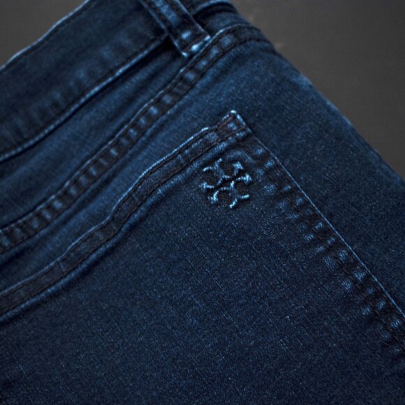 👖 Tory Burch Dark Wash Skinny Cropped Jeans 👖 - Picture 8 of 9